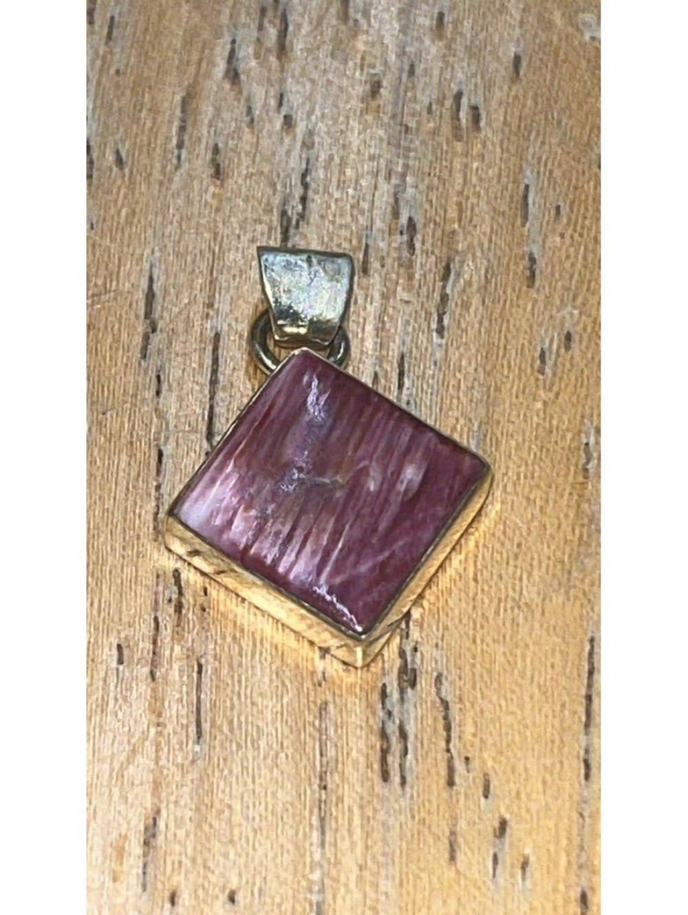 Native American Navajo handmade handmade sterling silver purple spiny pendant